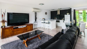 Lure Bed and Breakfast, Normanville